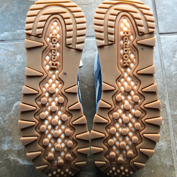 Classic Leather Legacy Brave Blue - Picture 6 of 8